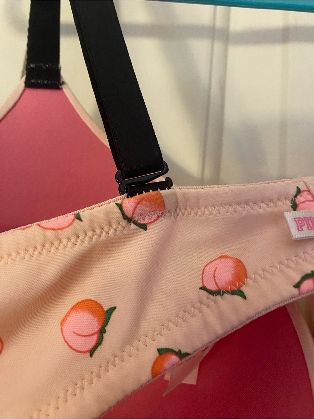 Size 36DD PINK Victoria’s Secret Peach Print Push-Up Bra - Picture 2 of 3